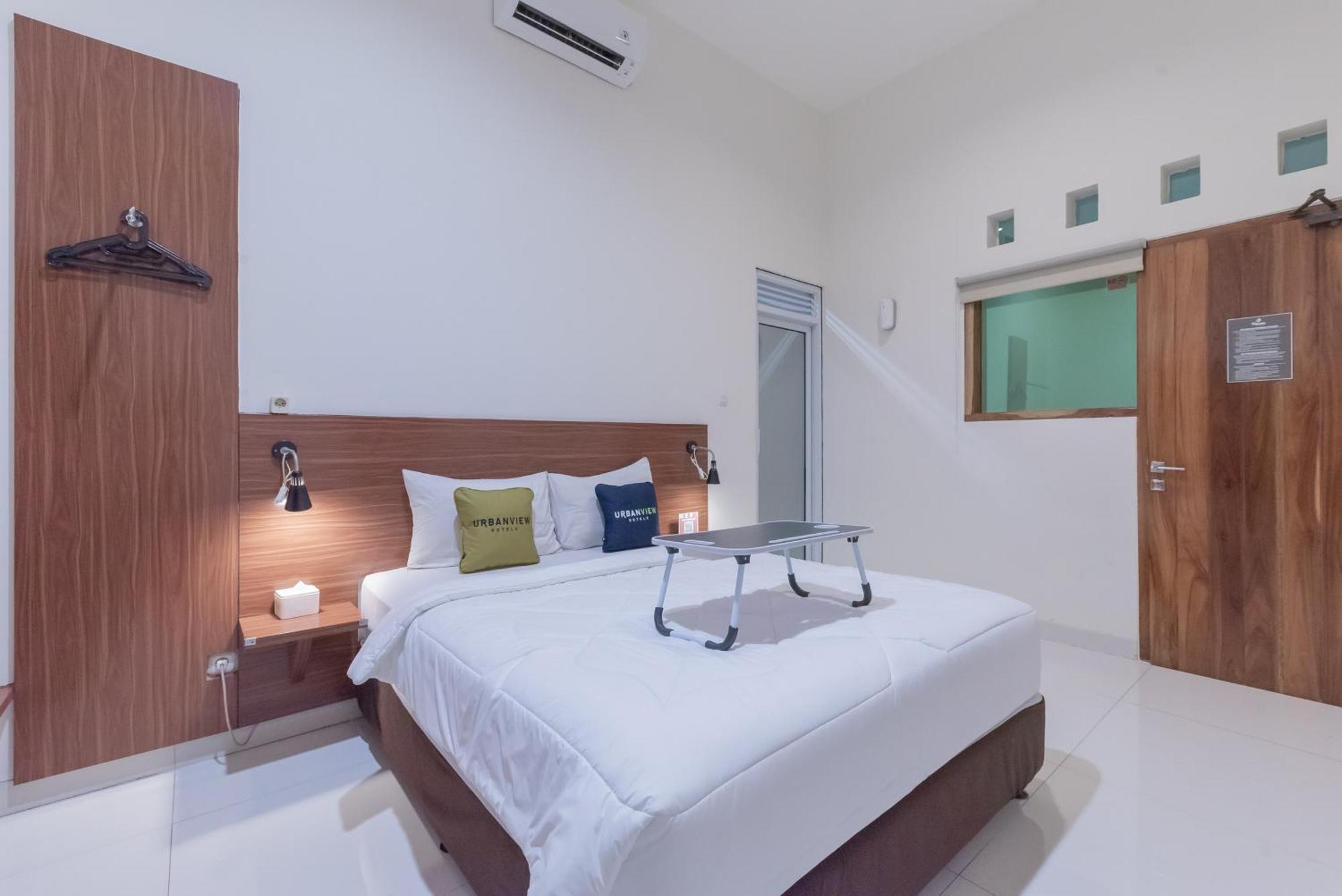 Urbanview Darmo Residence Bandung Kültér fotó