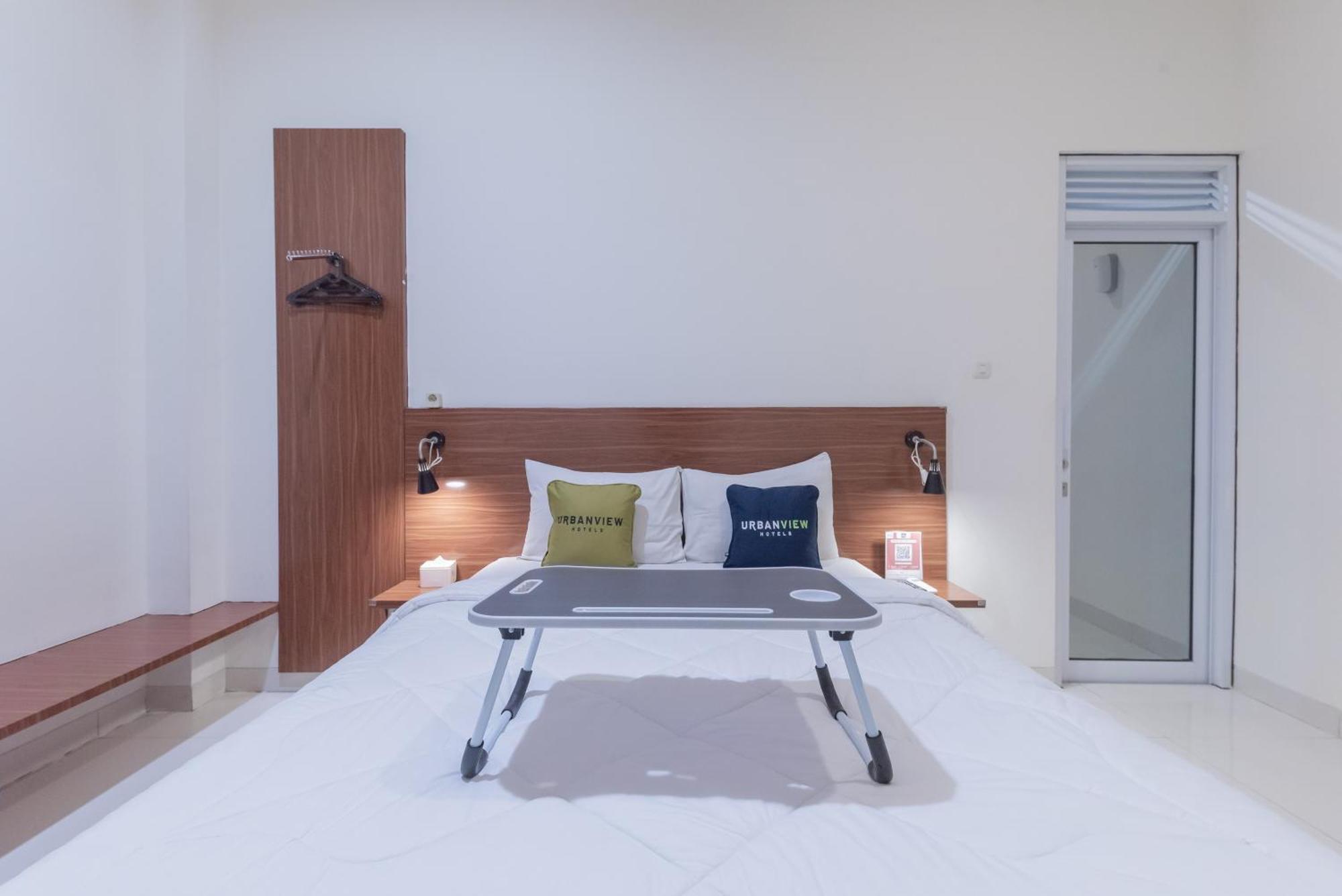 Urbanview Darmo Residence Bandung Kültér fotó